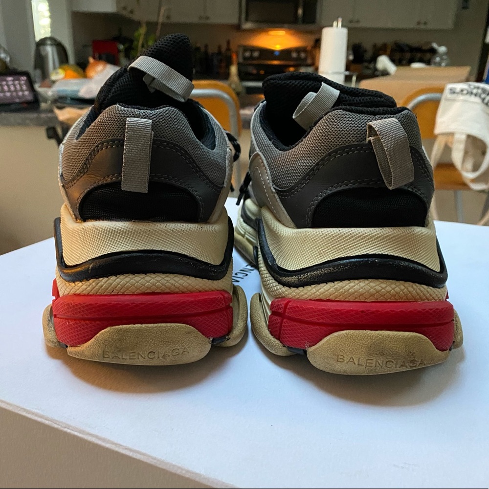Gently loved Silver Balenciaga Triple S Sneakers - Picture 4 of 5